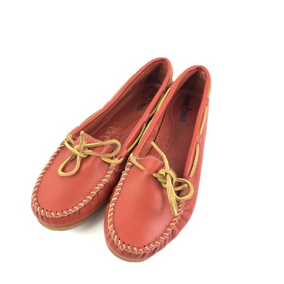 minnetonka women's leather moccasins